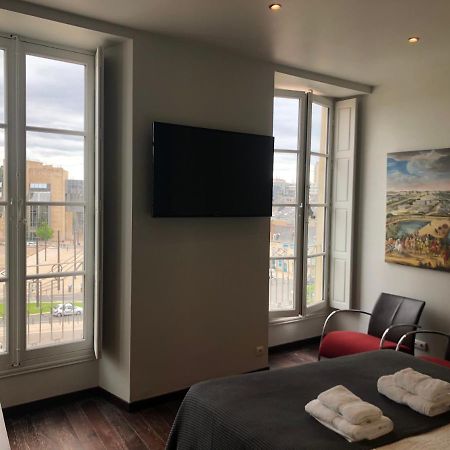 Le Doyenne - Entree Autonome - Hypercentre Bed & Breakfast Le Mans Exterior foto