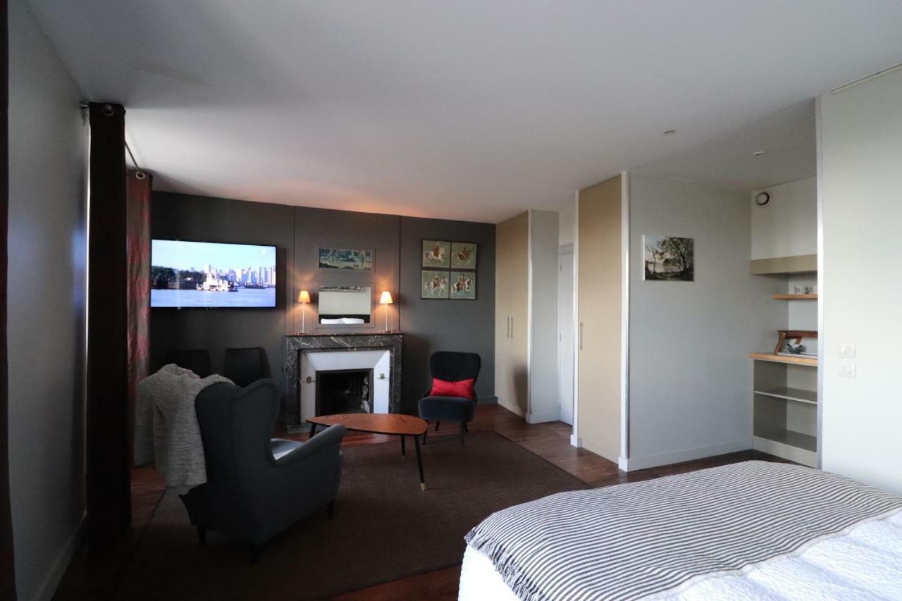 Le Doyenne - Entree Autonome - Hypercentre Bed & Breakfast Le Mans Exterior foto